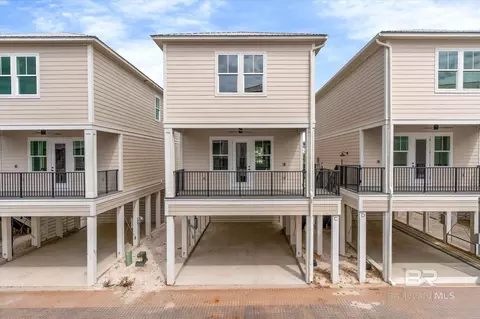 951 W Lagoon Ave #C, Gulf Shores, AL 36542