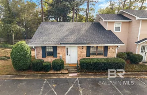 320 Volanta Ave #C-1, Fairhope, AL 36532