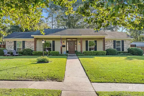 2805 Gaslight Ln, Mobile, AL 36695