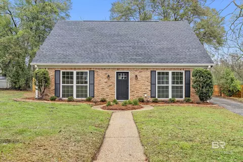 868 Nassau Dr, Mobile, AL 36608