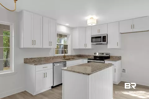 868 Nassau Dr, Mobile, AL 36608 photo 9