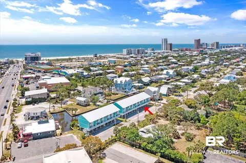 113 W 6th Ave #12, Gulf Shores, AL 36542