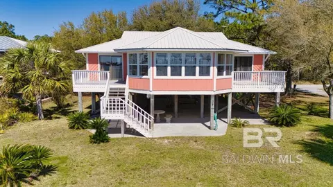 16468 Brigadoon Trl, Gulf Shores, AL 36542