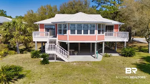 16468 Brigadoon Trl, Gulf Shores, AL 36542