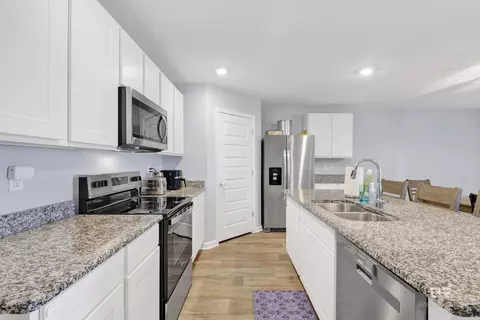 Kitchen - 11075 Alysheba Ln, Daphne, AL 36526 photo 2 of 2