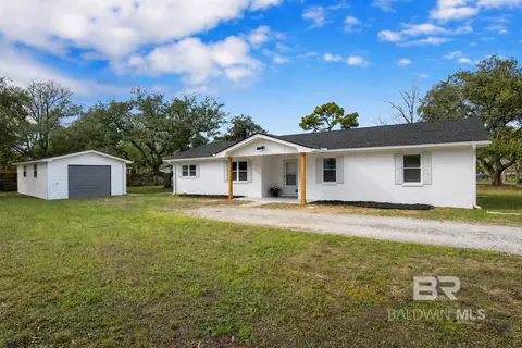5621 Galvez Rd, Pensacola, FL 32507