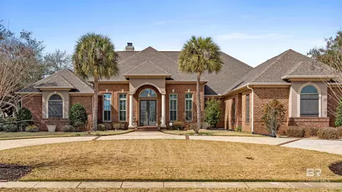705 Village Dr, Gulf Shores, AL 36542