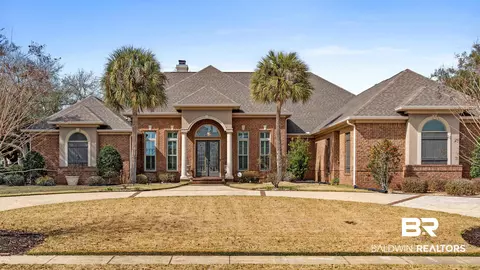 705 Village Dr, Gulf Shores, AL 36542
