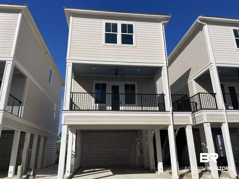 951 W Lagoon Ave #E, Gulf Shores, AL 36542