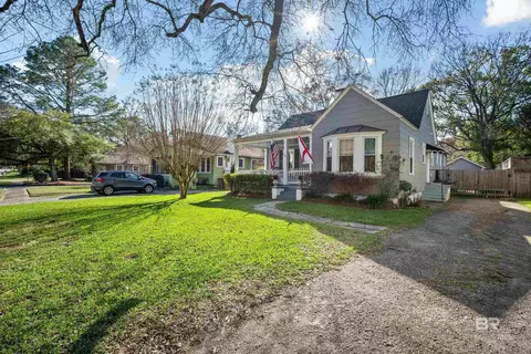 Exterior - 168 Mohawk St, Mobile, AL 36606 photo 2 of 8