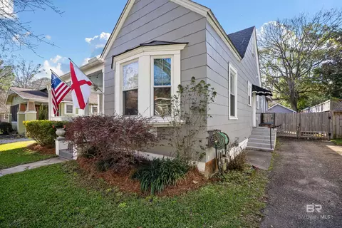 Exterior - 168 Mohawk St, Mobile, AL 36606 photo 3 of 8