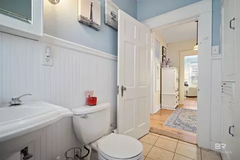 Bath - 168 Mohawk St, Mobile, AL 36606 photo 4 of 4