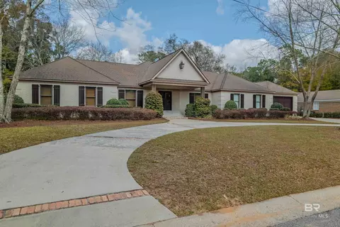 695 Greenwood Ave, Fairhope, AL 36532