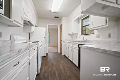509 Ridgewood Dr, Daphne, AL 36526 photo 8