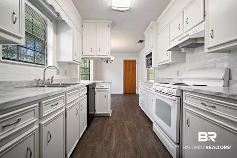 509 Ridgewood Dr, Daphne, AL 36526 photo 7