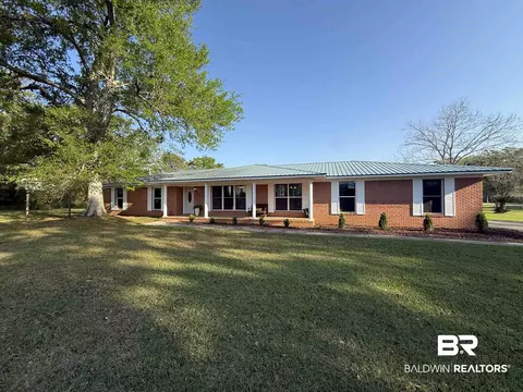 10045 Longview Dr, Foley, AL 36535