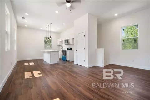 Living - 3475 Denmark Rd, Mobile, AL 36618 photo 1 of 1