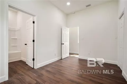 Entry Way - 3475 Denmark Rd, Mobile, AL 36618 photo 5 of 15