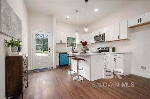 Entry Way - 3475 Denmark Rd, Mobile, AL 36618 photo 2 of 15