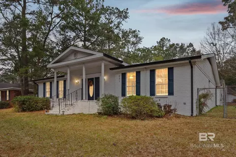 331 Ridgewood Dr, Daphne, AL 36526