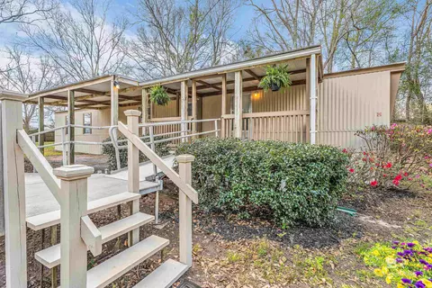 24545 Peavy Ln, Robertsdale, AL 36567