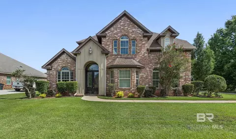 211 Belmont Ave, Fairhope, AL 36532