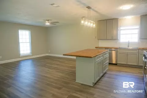 5161 Lancelot Dr, Mobile, AL 36619 photo 5