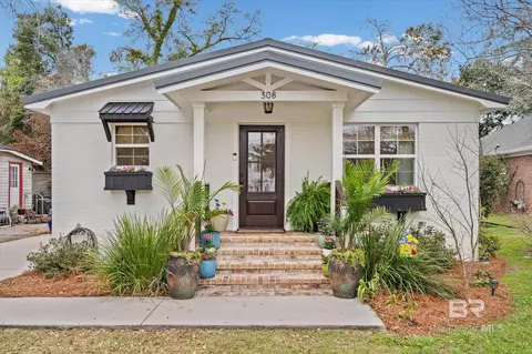 308 S School St, Fairhope, AL 36532
