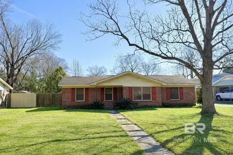 127 Rosemary Ave, Brewton, AL 36426