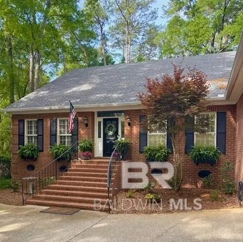 22649 Alice Ln, Fairhope, AL 36532