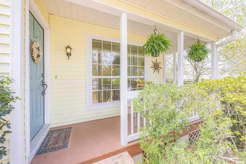 Exterior - 124 Chatam Loop, Daphne, AL 36526 photo 3 of 11