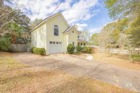 Exterior - 124 Chatam Loop, Daphne, AL 36526 photo 2 of 11