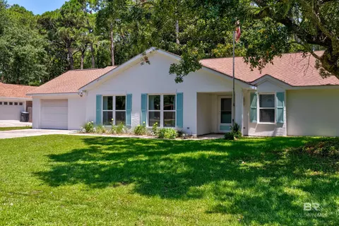 306 Apalache Ave, Dauphin Island, AL 36528