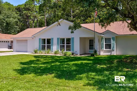 306 Apalache Ave, Dauphin Island, AL 36528