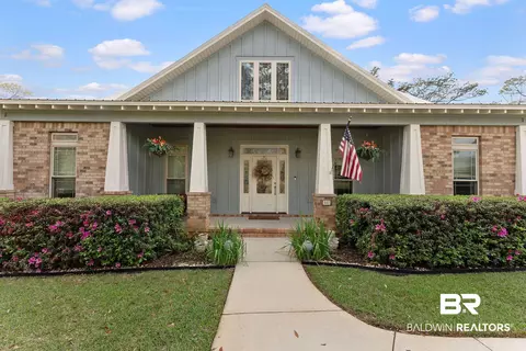 107 Ronforth St, Fairhope, AL 36532