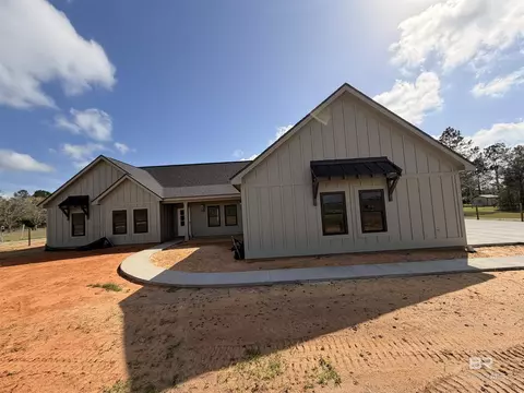 28310 Comstock Rd, Elberta, AL 36530