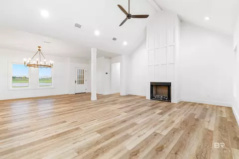 Living - 28310 Comstock Rd, Elberta, AL 36530 photo 5 of 6