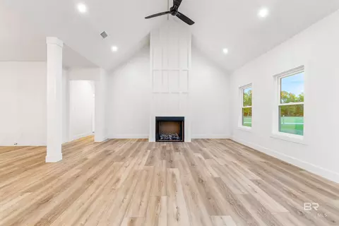 Living - 28310 Comstock Rd, Elberta, AL 36530 photo 6 of 6
