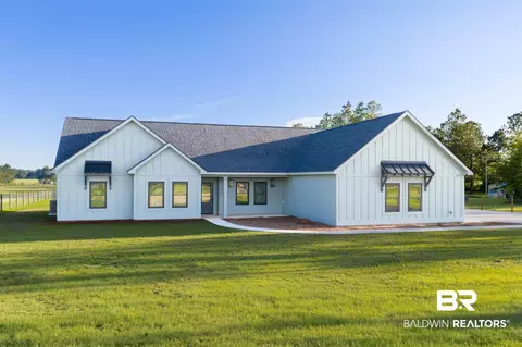 Exterior - 28310 Comstock Rd, Elberta, AL 36530 photo 2 of 8