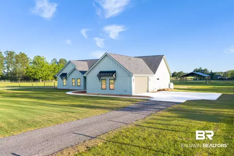 Exterior - 28310 Comstock Rd, Elberta, AL 36530 photo 3 of 8