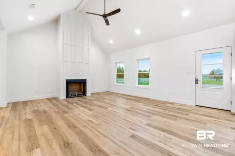 Living - 28310 Comstock Rd, Elberta, AL 36530 photo 3 of 6