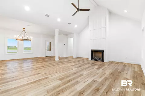 Living - 28310 Comstock Rd, Elberta, AL 36530 photo 5 of 6