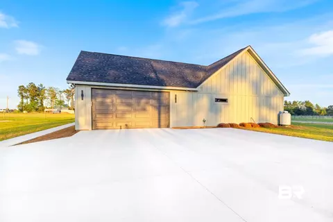 Exterior - 28310 Comstock Rd, Elberta, AL 36530 photo 7 of 8