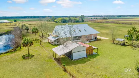 28461 Gardner Rd, Elberta, AL 36530