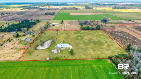 28461 Gardner Rd, Elberta, AL 36530