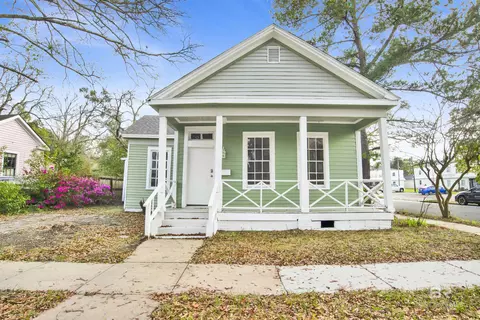 1063 Selma St, Mobile, AL 36604