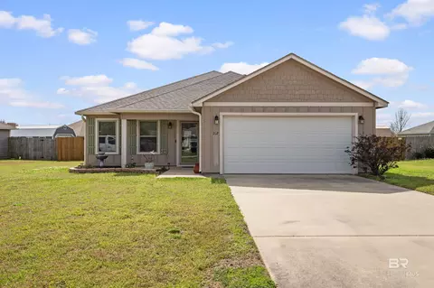 207 Lakefront Cir, Summerdale, AL 36580