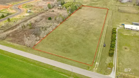 28467 Gardner Rd, Elberta, AL 36530
