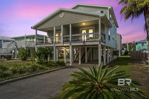 1476 W Lagoon Ave #B, Gulf Shores, AL 36542