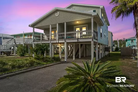 1476 W Lagoon Ave #B, Gulf Shores, AL 36542